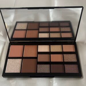 Laura Geller Passport to Pretty Neutral Eyeshadow Palette